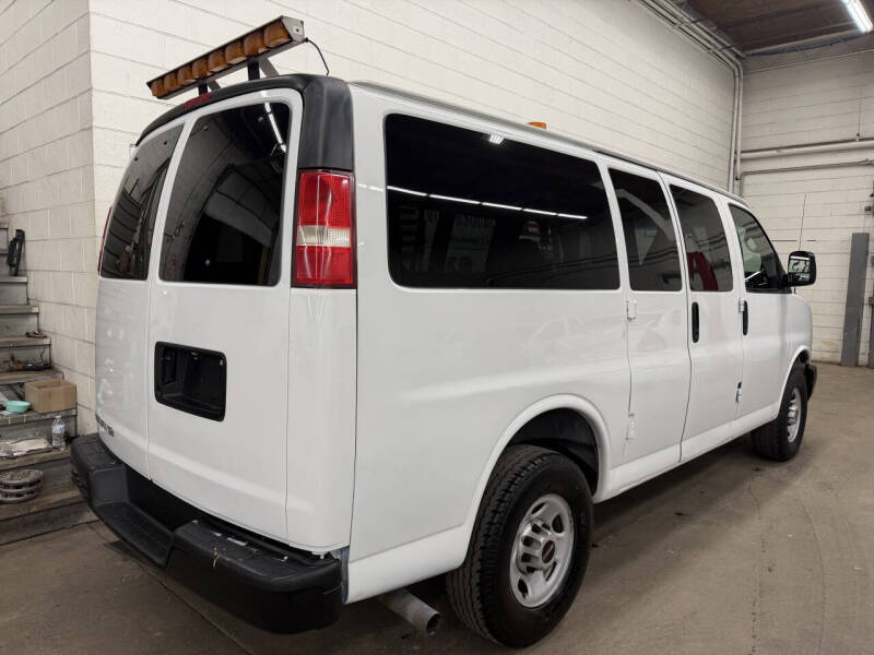 2009 GMC Savana LS 3500