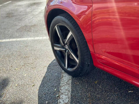 2015 Volvo XC60 T6 R-Design Premier Plus