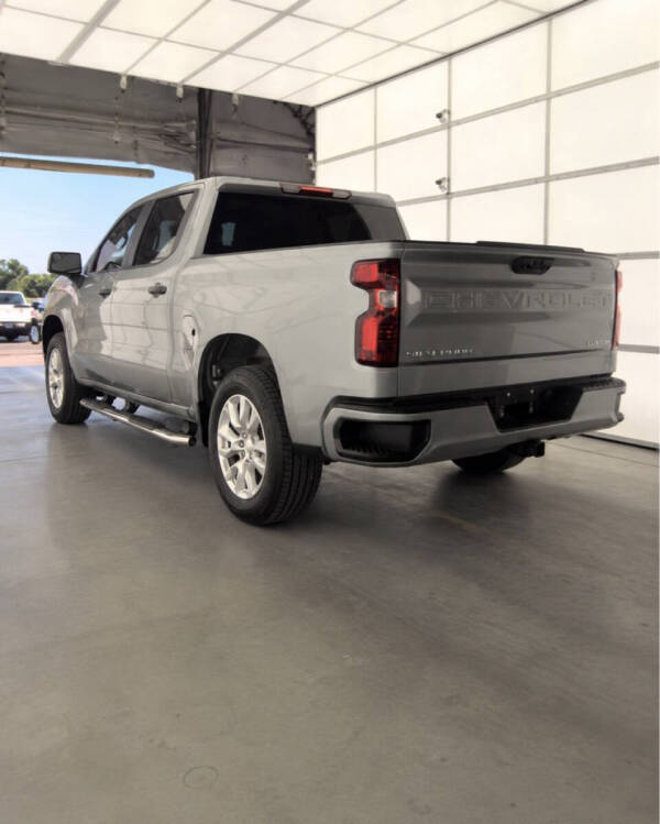 2024 Chevrolet Silverado 1500 Custom