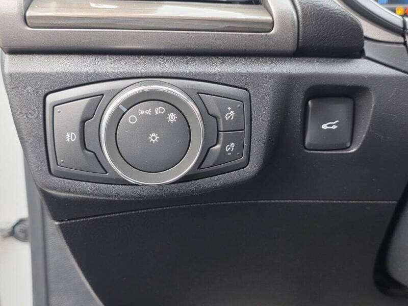 2017 Ford Fusion Hybrid SE