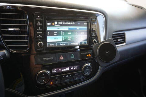 2017 Mitsubishi Outlander ES