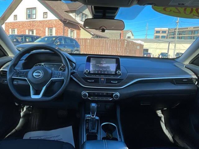 2023 Nissan Altima 2.5 SV