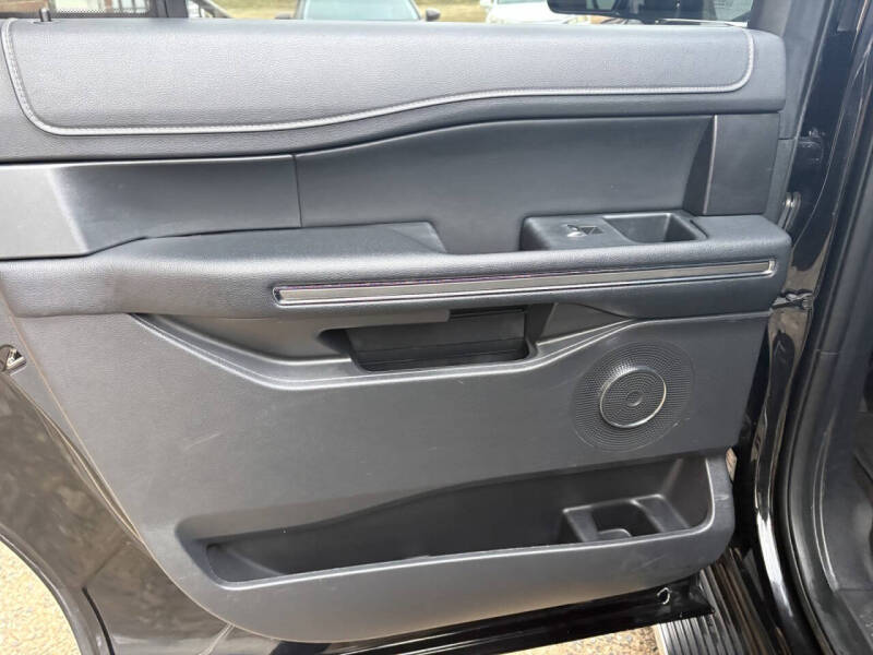 2023 Ford Expedition MAX XLT