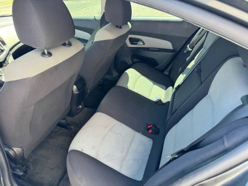 2013 Chevrolet Cruze LS Auto