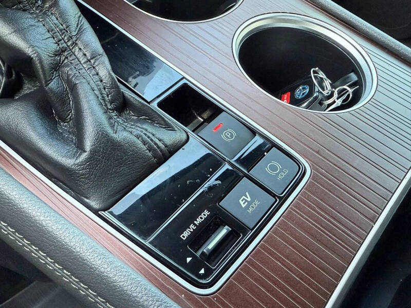 2021 Toyota Sienna LE 8-Passenger