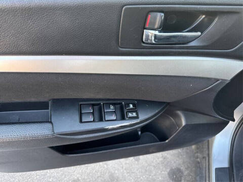 2012 Subaru Outback 2.5i Premium