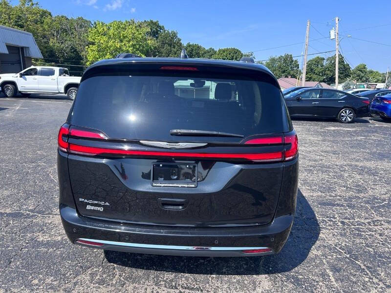 2022 Chrysler Pacifica Touring L