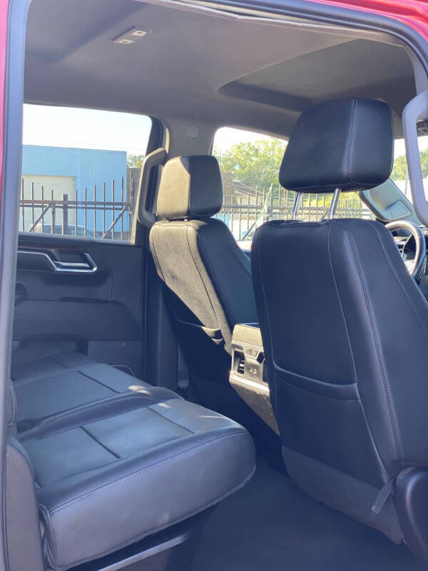 2023 GMC Sierra 1500 SLT