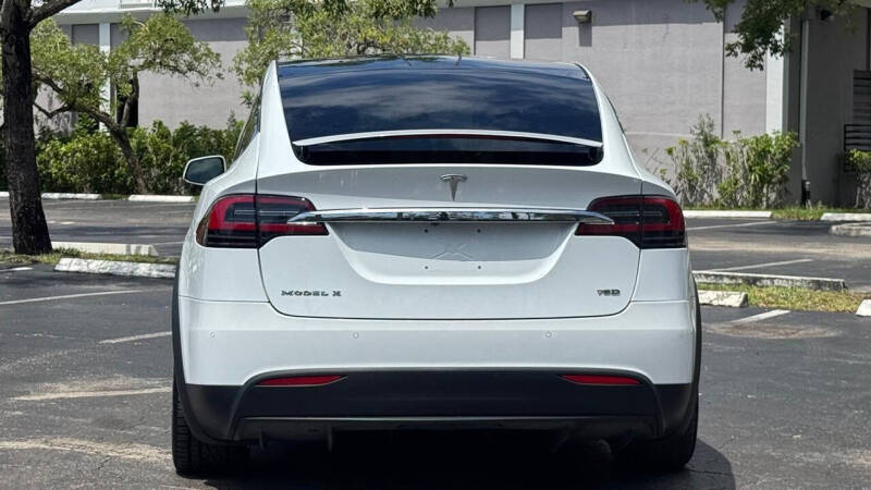 2016 Tesla Model X 75D