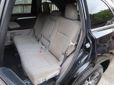 2017 Toyota Highlander LE