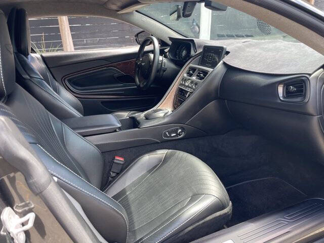 2017 Aston Martin DB11