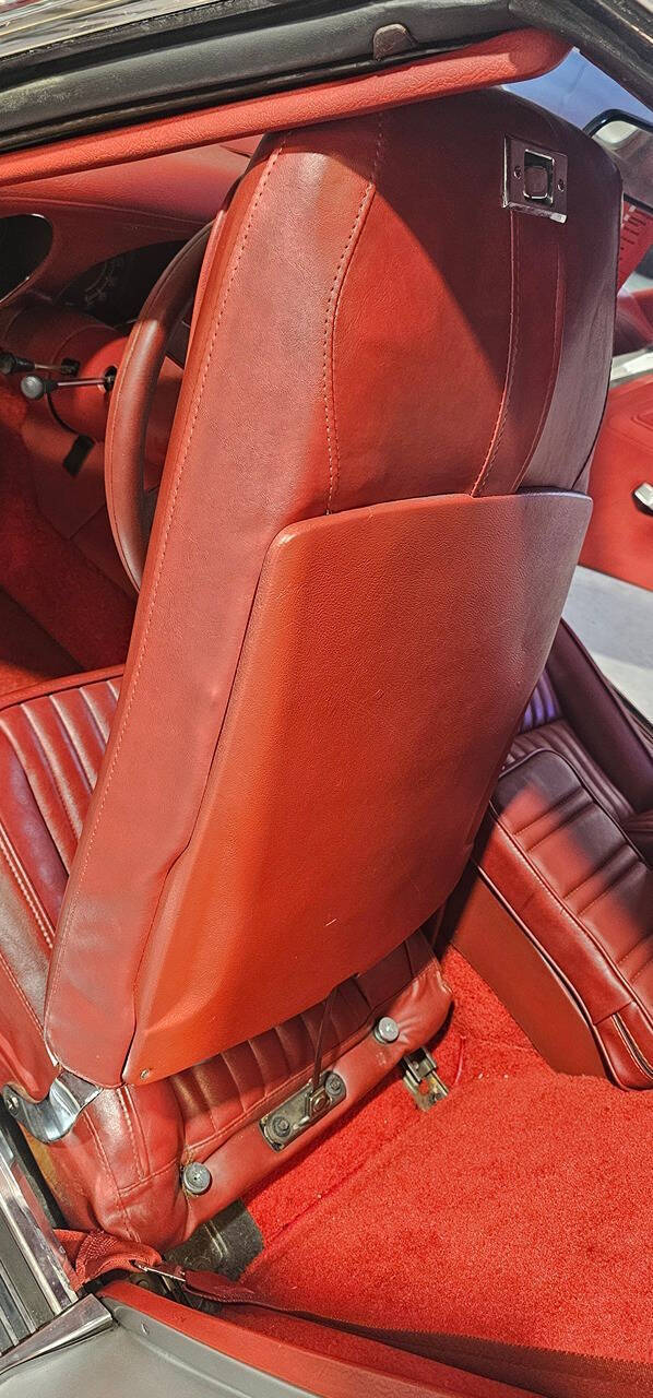 1976 Chevrolet Corvette Stingray 49