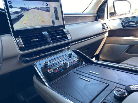 2023 Lincoln Navigator L Reserve