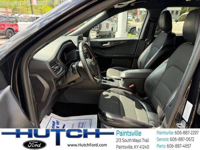 2025 Ford Escape ST-Line Select
