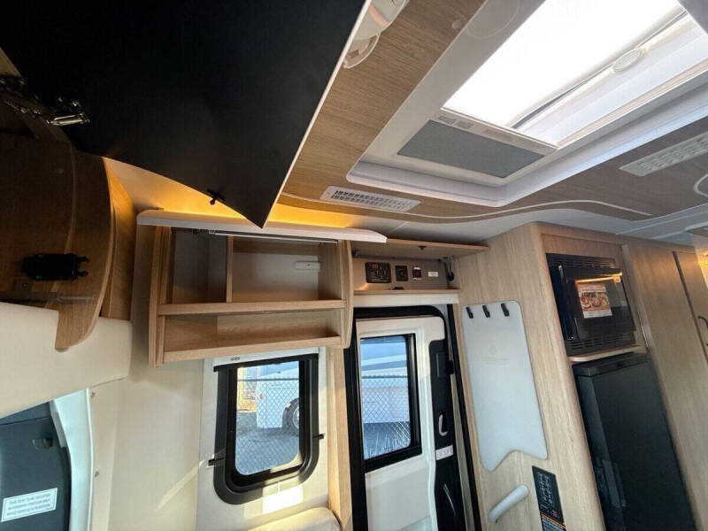 2025 Mercedes-Benz Sprinter