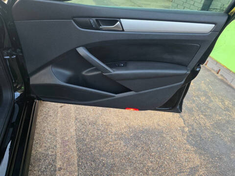 2013 Volkswagen Passat SE