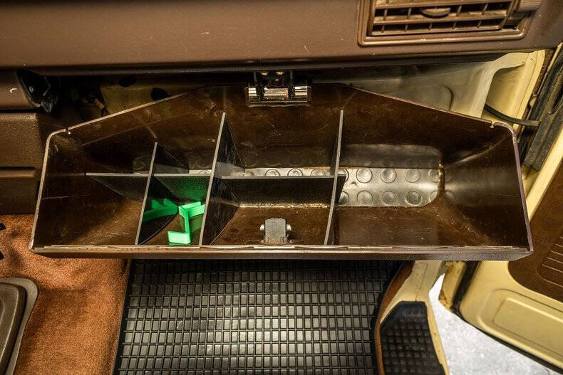 1982 Volkswagen Vanagon Camper