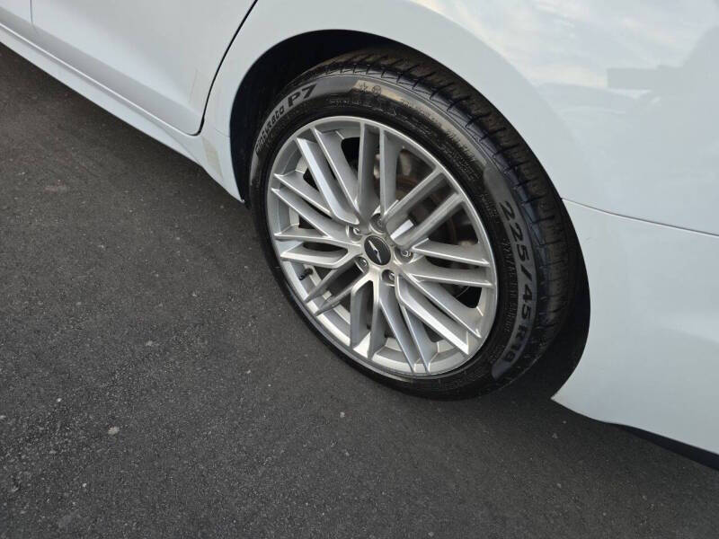 2020 Genesis G70 2.0T