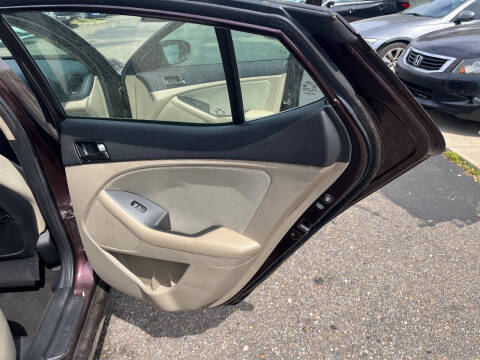 2011 Kia Optima LX
