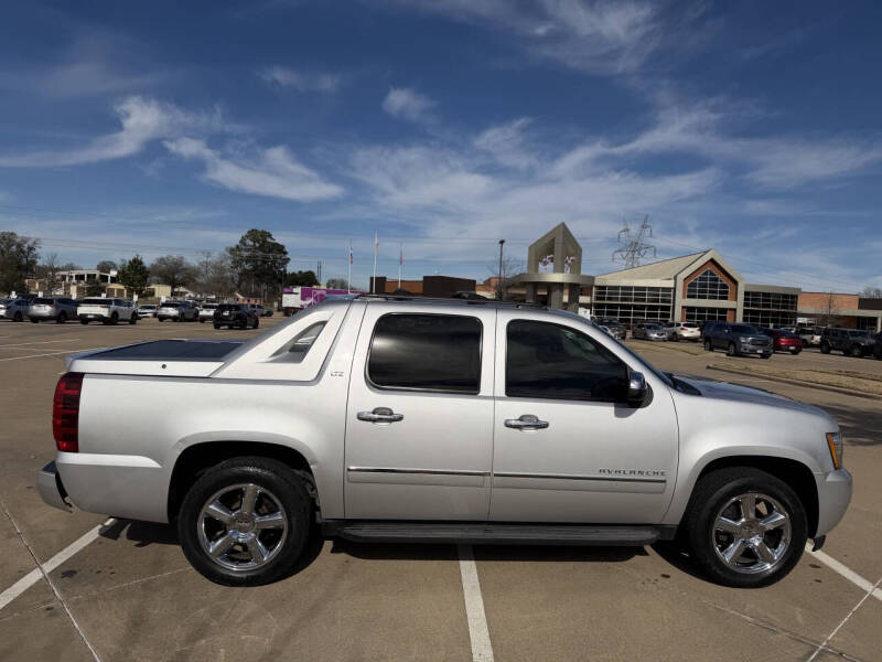2012 Chevrolet Avalanche LTZ