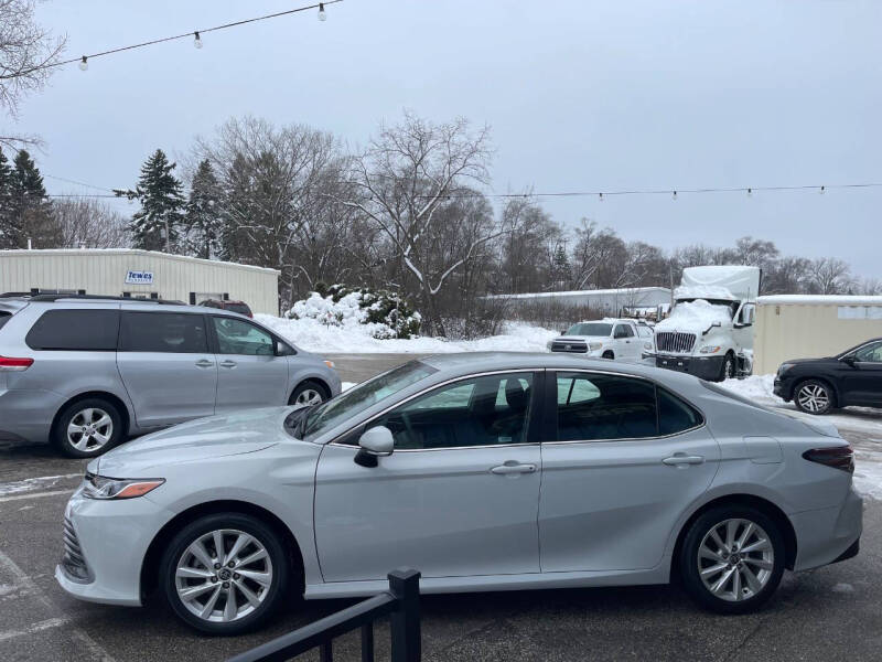 2022 Toyota Camry LE
