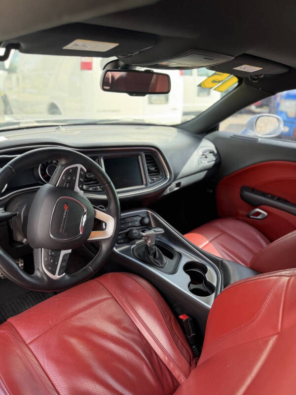 2015 Dodge Challenger SXT Plus