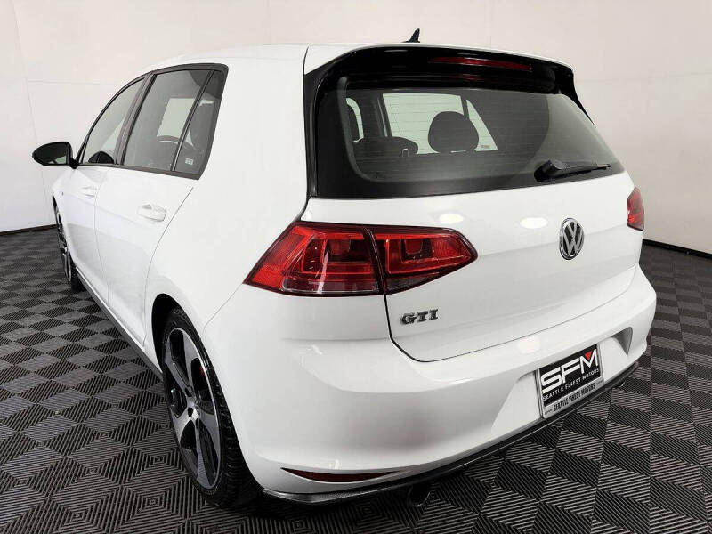 2017 Volkswagen Golf GTI S