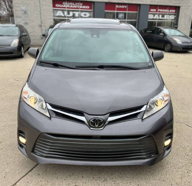 2019 Toyota Sienna XLE 8-Passenger
