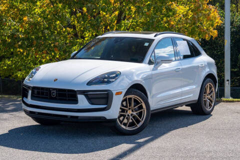 2025 Porsche Macan