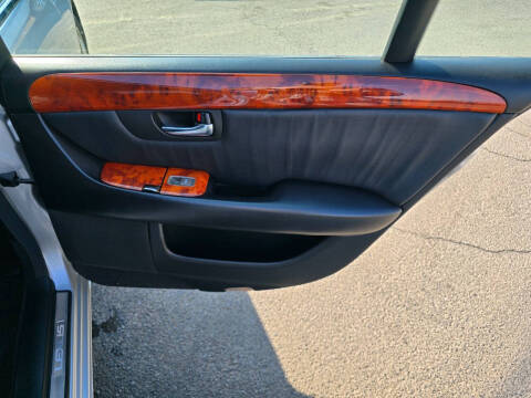 2005 Lexus LS 430