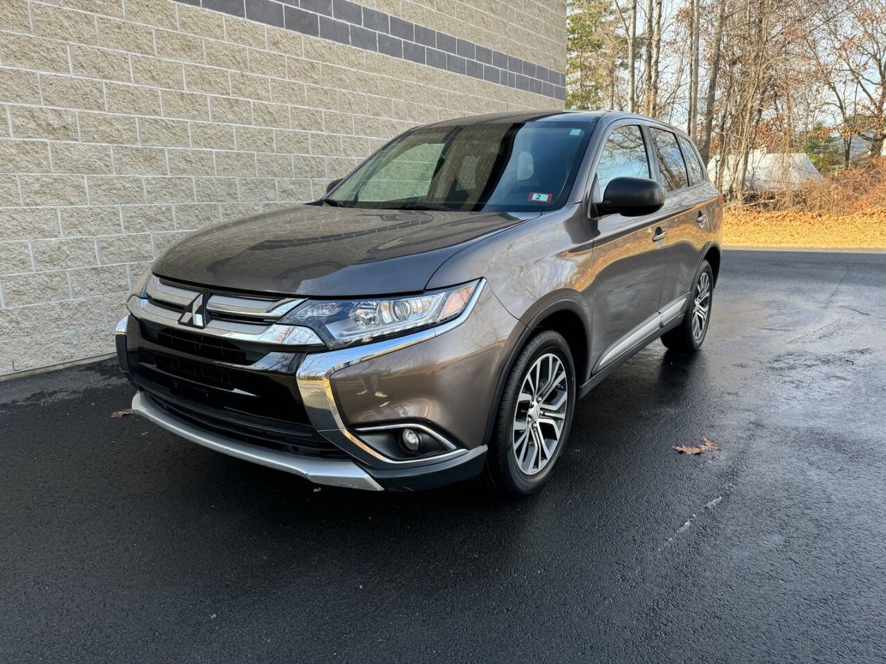 2017 Mitsubishi Outlander for sale at Derry Auto Superstore in Derry, NH