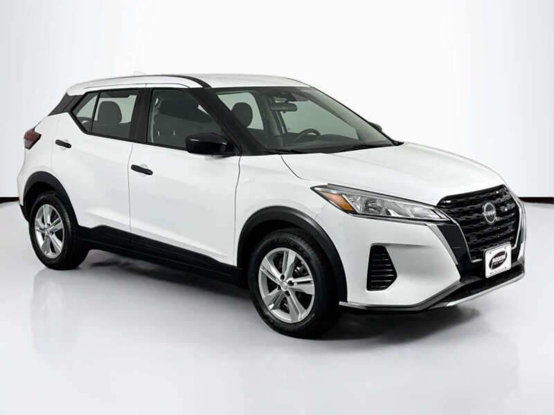 2023 Nissan Kicks S