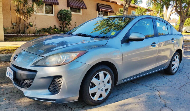 2013 Mazda MAZDA3 i SV