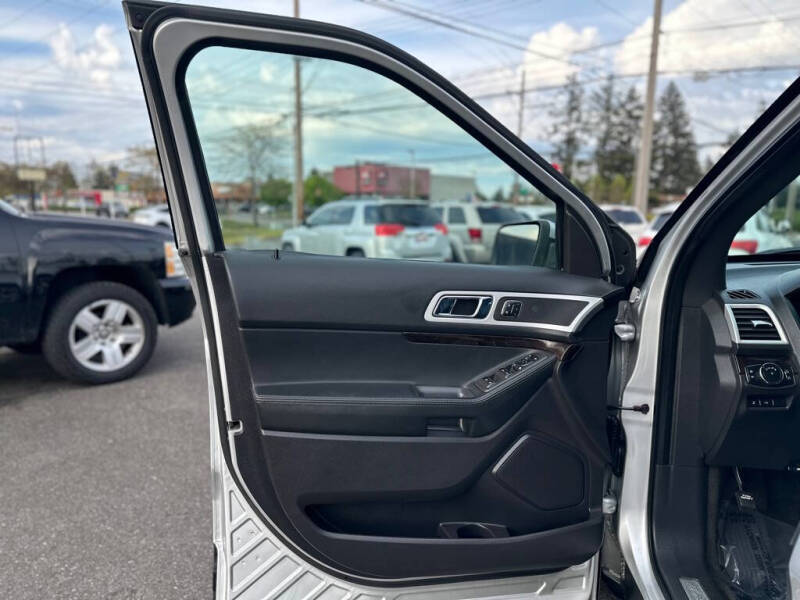 2011 Ford Explorer Limited