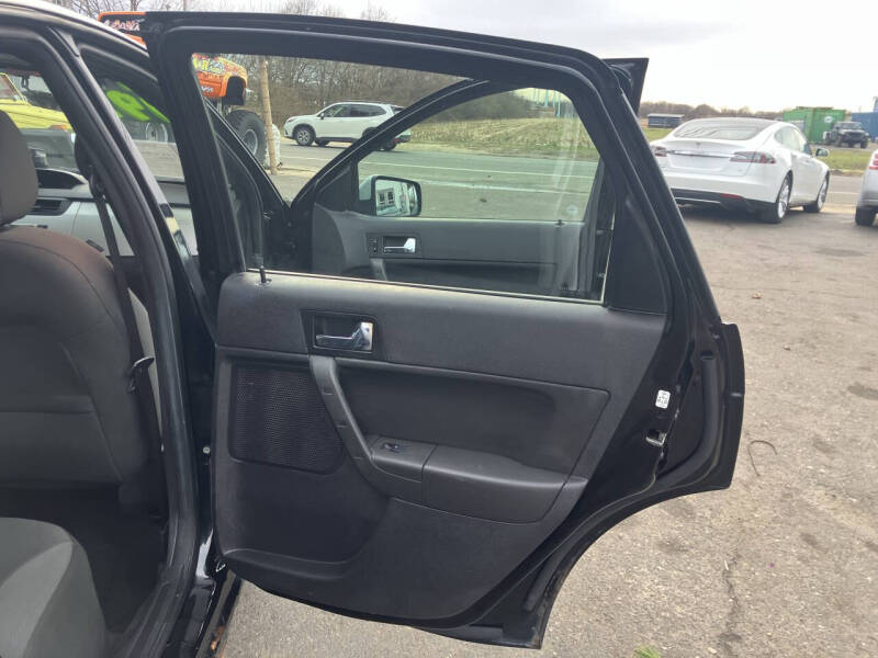 2008 Ford Focus SES