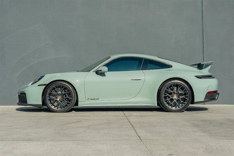2025 Porsche 911