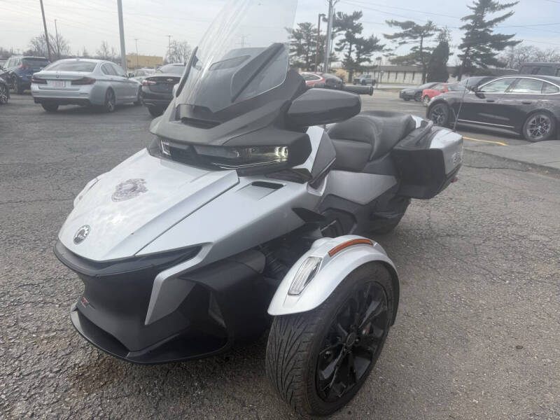 2023 Can-Am Spyder RT