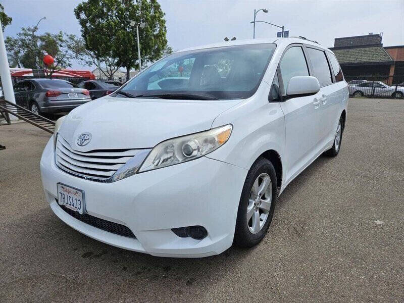 2015 Toyota Sienna for sale at WORLD AUTO SALES in San Diego CA