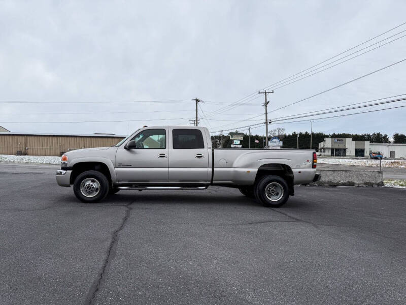 2004 GMC Sierra 3500 SLT's photo
