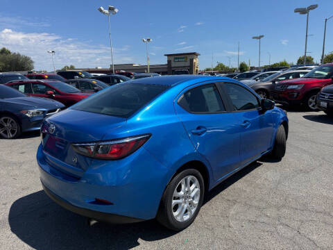 2017 Toyota Yaris iA