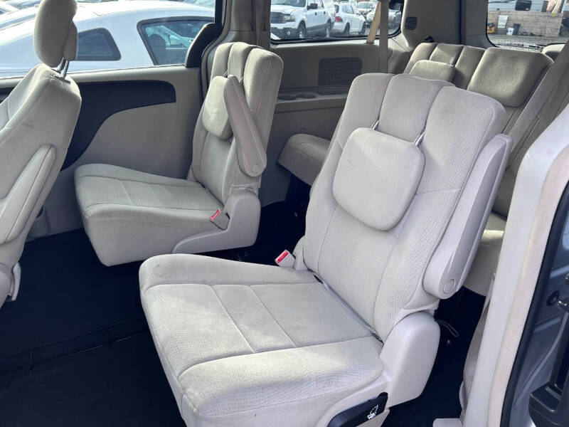 2012 Dodge Grand Caravan Crew