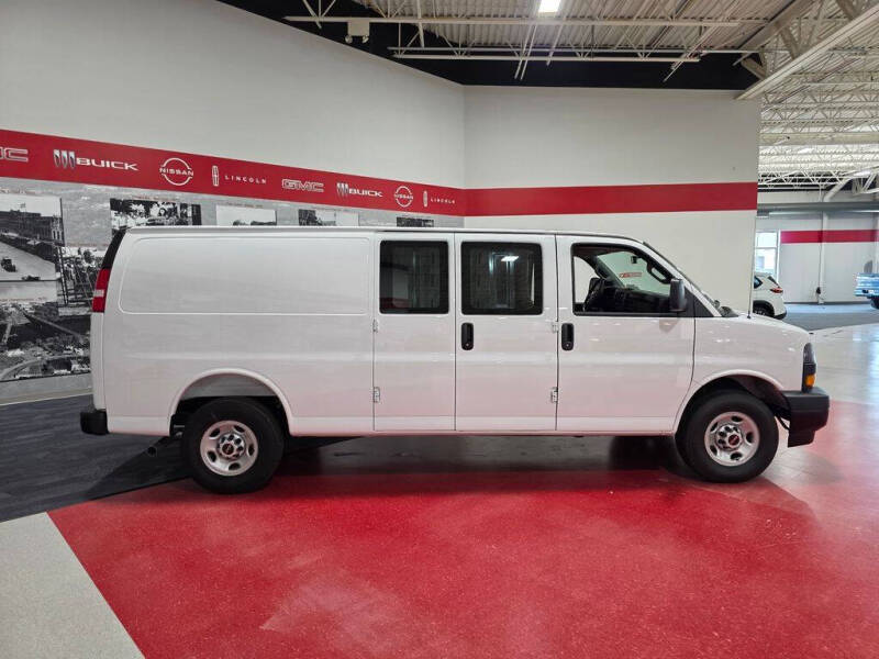 2026 GMC Savana 3500