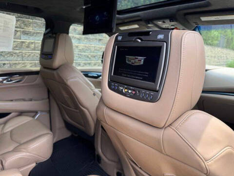 2018 Cadillac Escalade ESV Platinum
