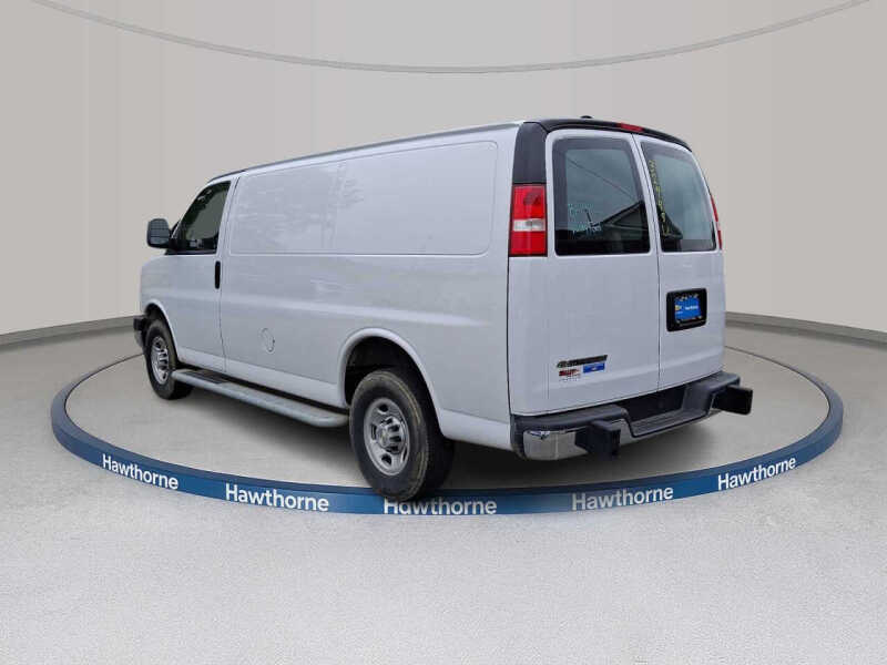 2024 Chevrolet Express 2500