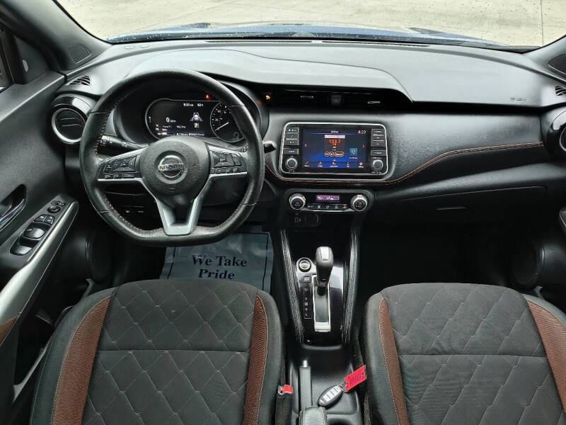 2020 Nissan Kicks SR