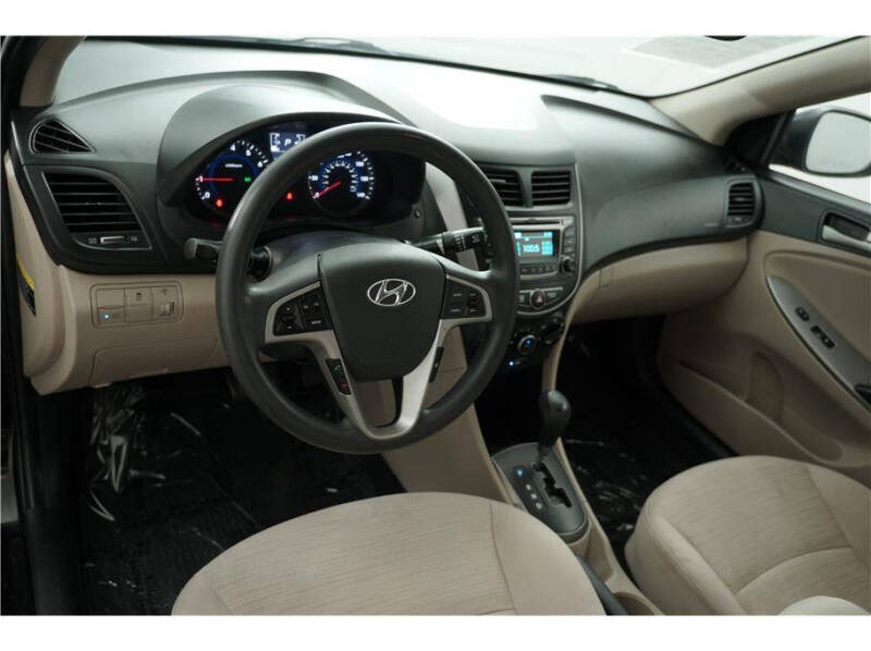 2017 Hyundai Accent Value Edition