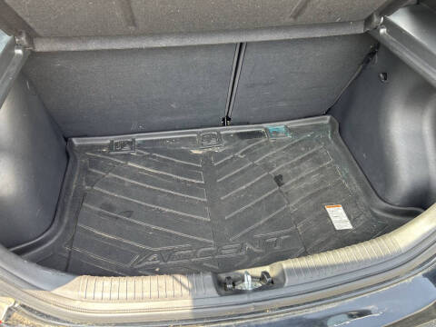 2013 Hyundai Accent GS