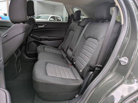 2022 Ford Edge SE