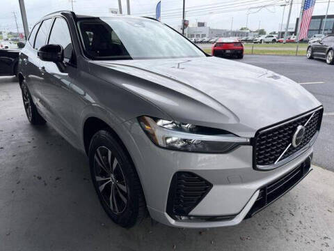 2024 Volvo XC60 B5 Core Dark Theme