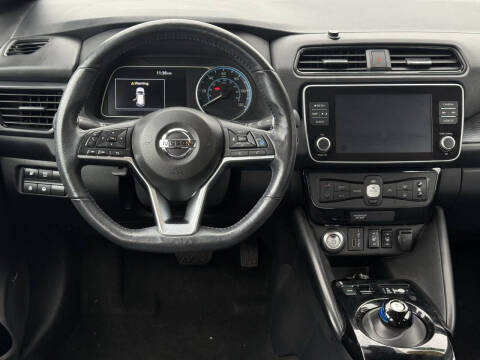 2022 Nissan LEAF SL PLUS